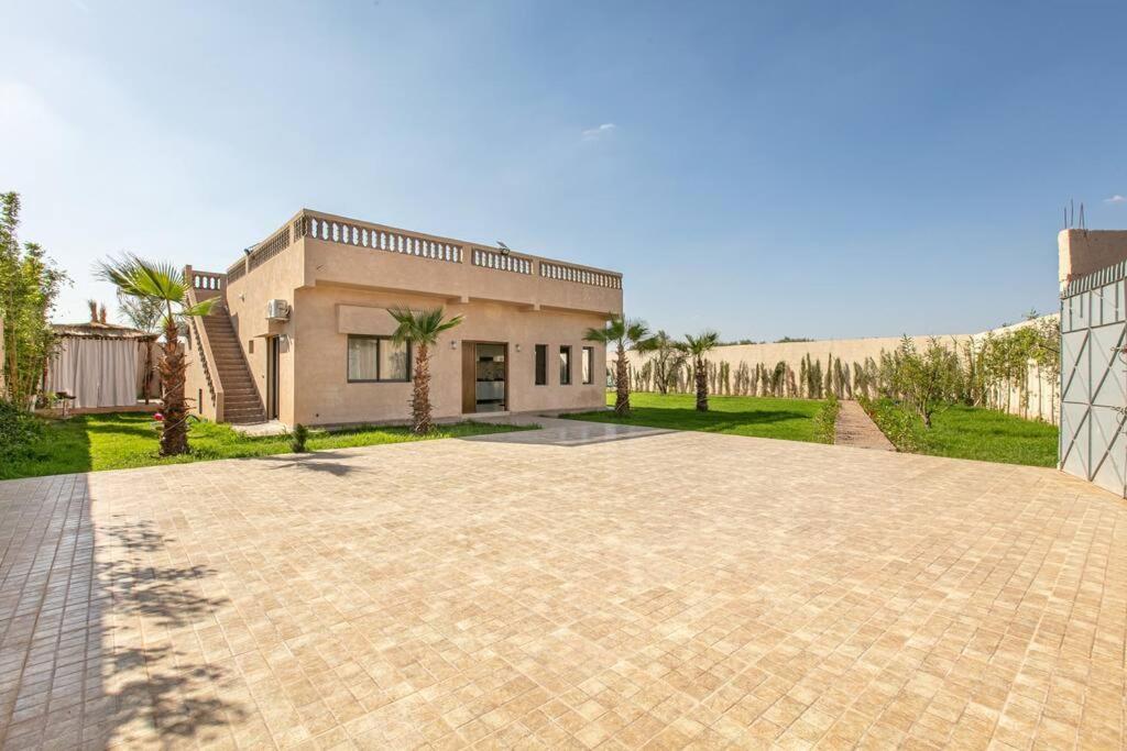 Villa Leila,Piscine , Grand Jardin, Jeux , Cuisiniere Marrakesh Bagian luar foto